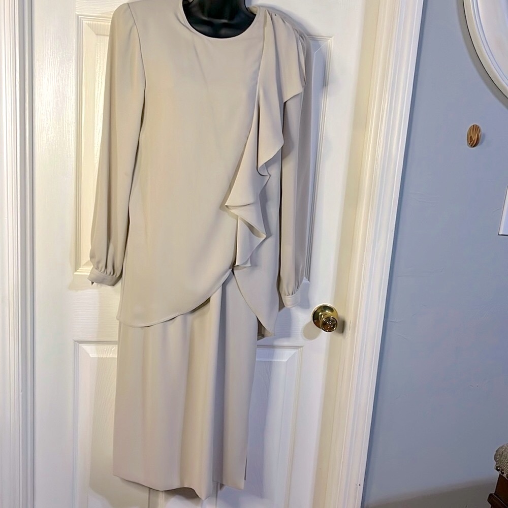 Frank Usher London palest grey colored maxi, size 10.